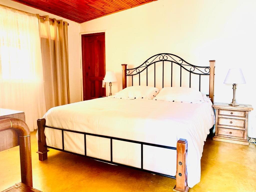 Finca Hotel El Laurel - Parque Del Cafe Монтенегро Экстерьер фото